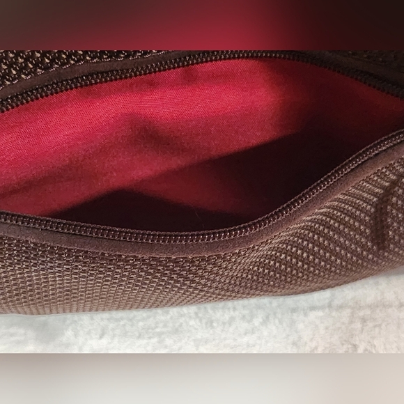 The Sak Shoulder Bag Chocolate Brown With Red Lining - Picture 7 of 9